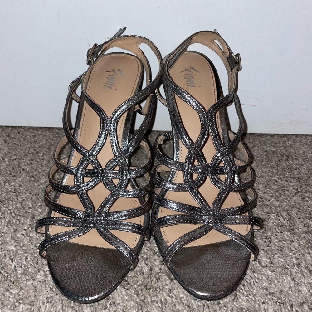 FIONI silver heels